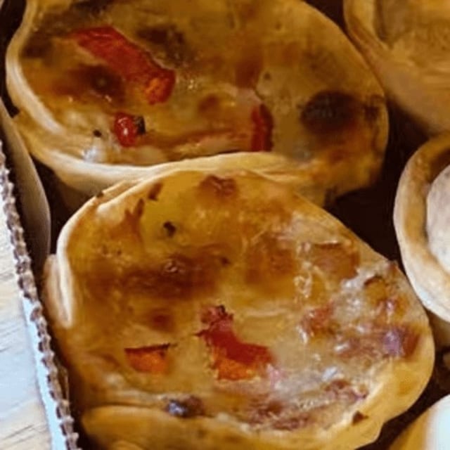 Canastitas Fugazzetta Empanada.