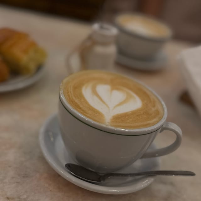 Cafe Con Leche.